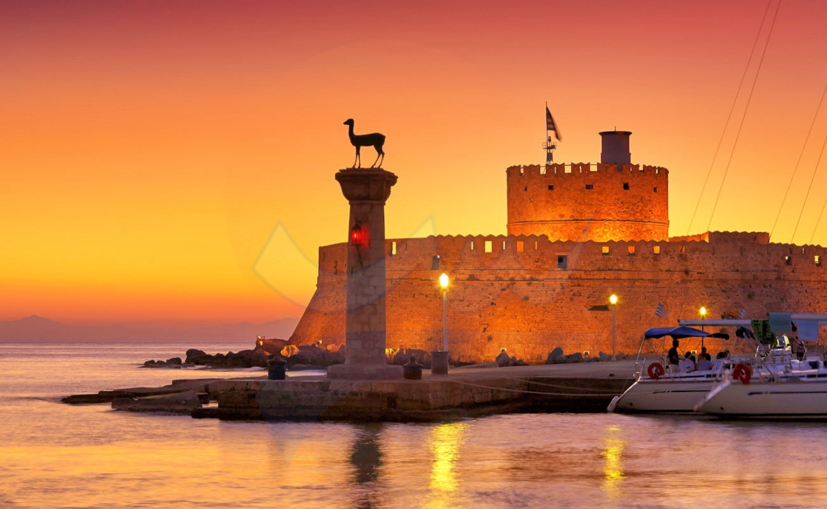 Rodos Adası Mandraki Limanı